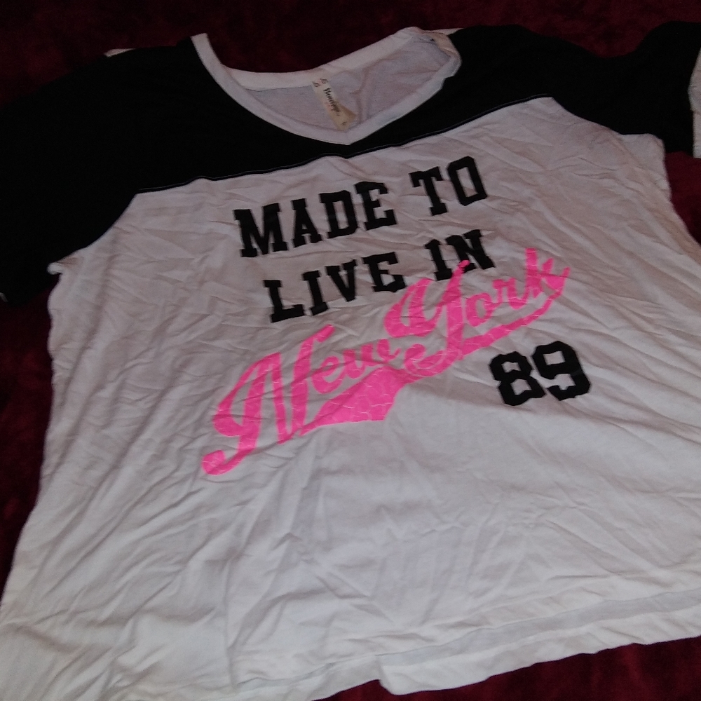 B&B Boutique Made To Live In New York Size 3X Shir